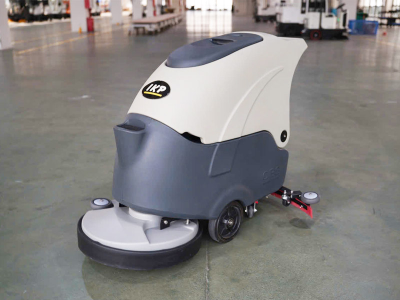 Xe điện chà sàn đẩy tay Q5